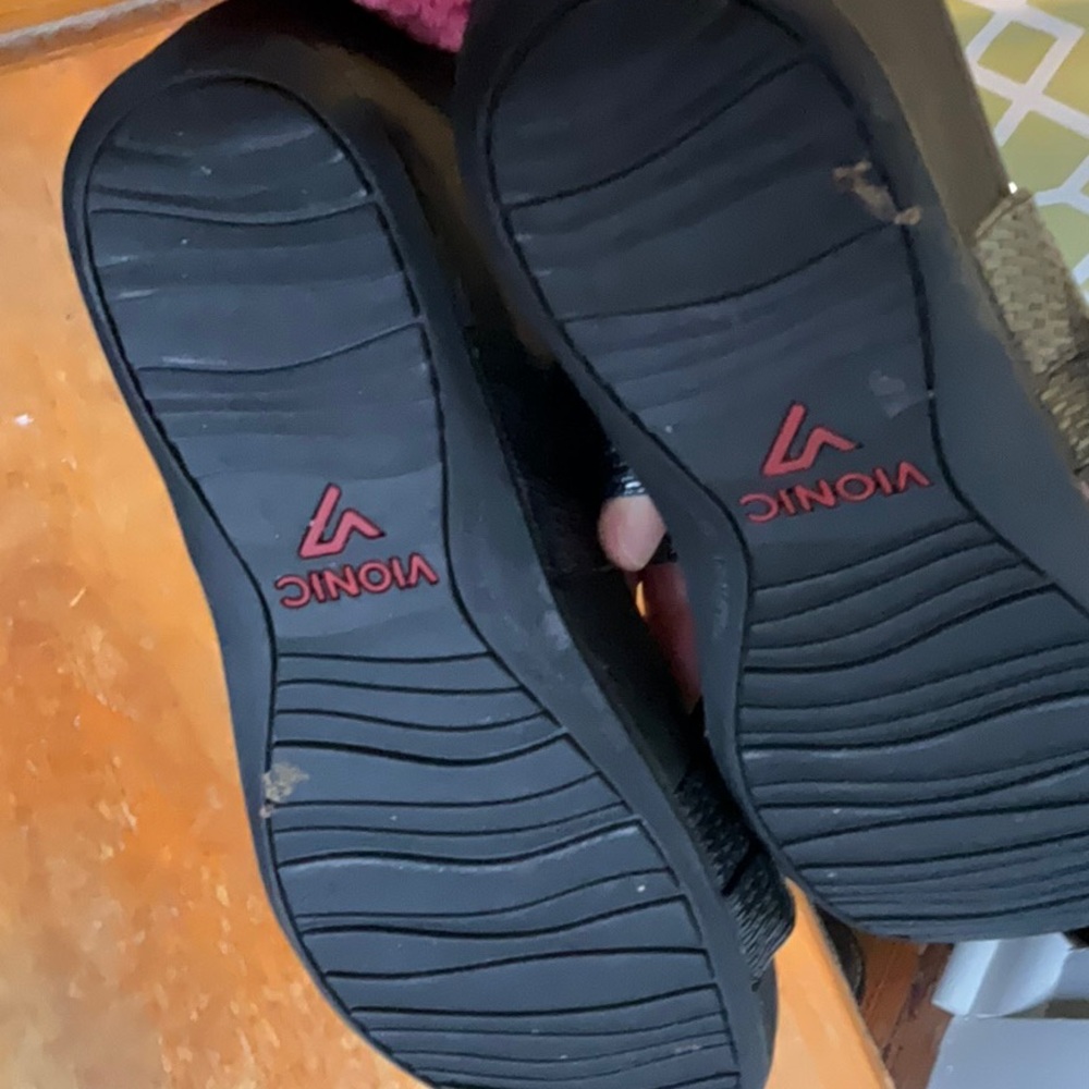 Vionic sandals - image 8